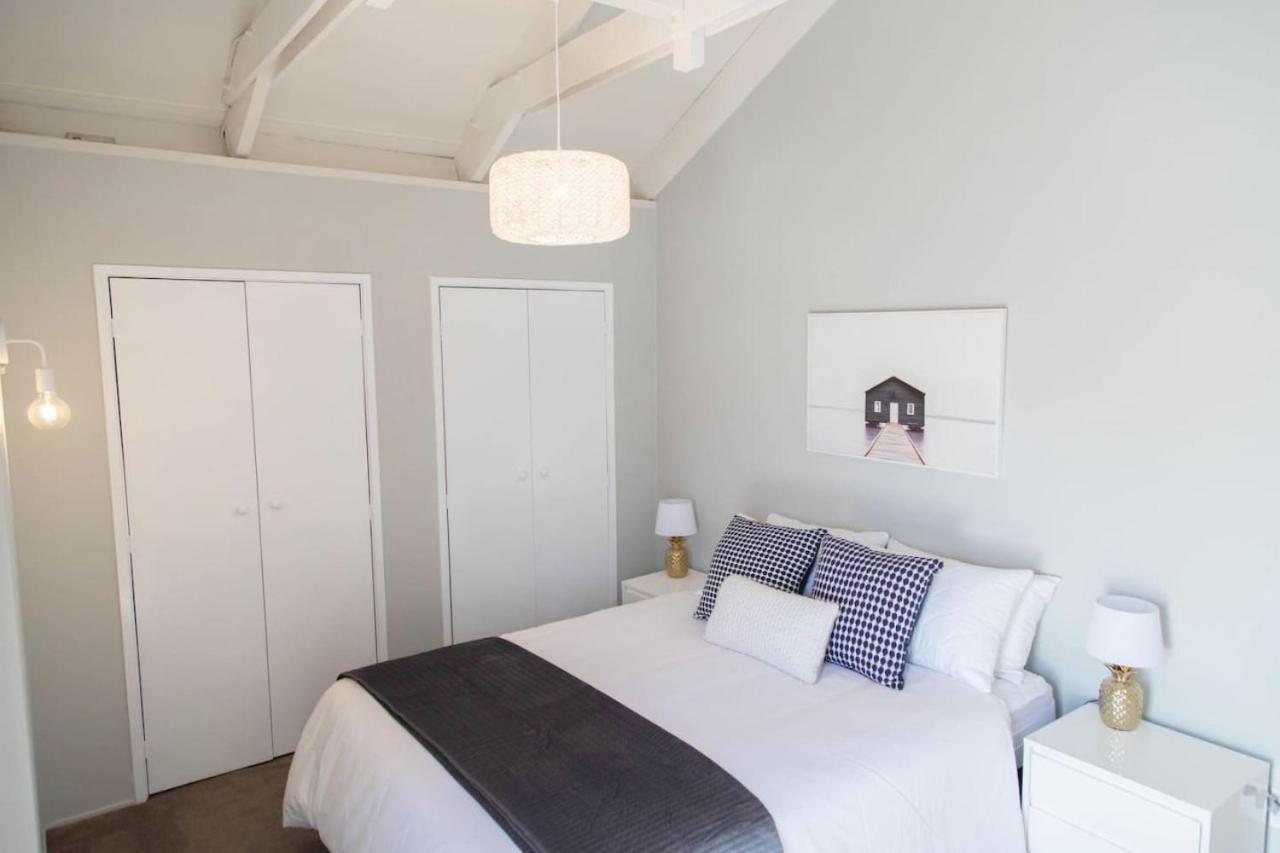 Holiday home Hinemoa Haven *